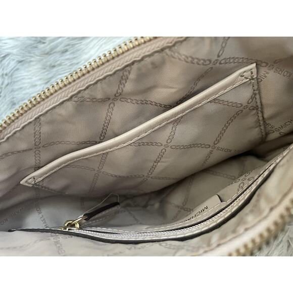 Michael Kors Camden Leather Small Messenger Bag Soft Pink - Picture 8 of 8